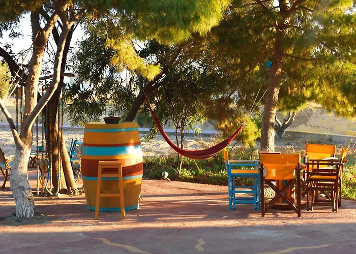 بيت شباب Chrissi Ammos