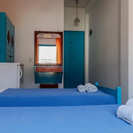 Chrissi Ammos Hostel Perísza