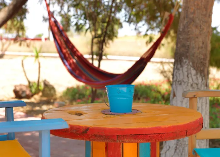 Chrissi Ammos Hostel Περίσσα