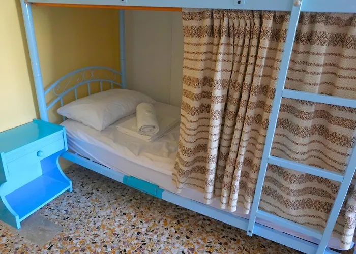 Chrissi Ammos Hostel *