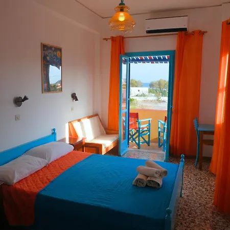 Chrissi Ammos Hostel *